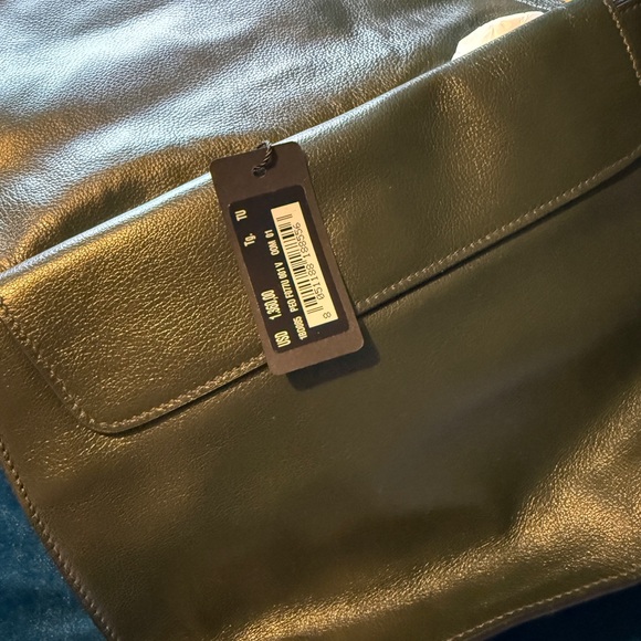 New Authentic Prada Flap Bag in Hunter Green - Picture 5 of 6